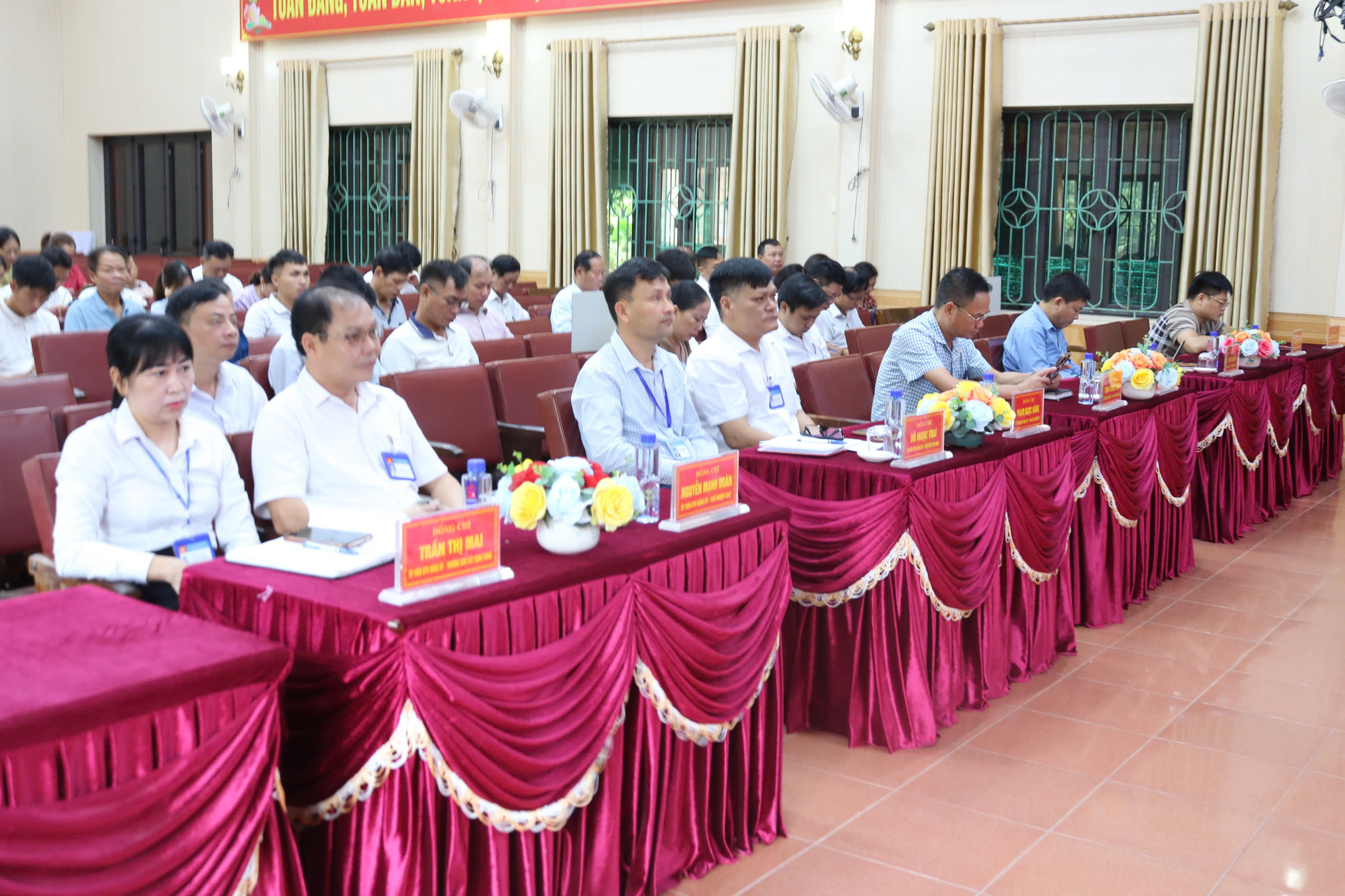 Xã Vạn Xuân tổ chức Hội nghị giao ban đánh giá kết quả thực hiện nhiệm vụ tháng 7, triển khai phương hướng nhiệm vụ tháng 8 năm 2026
