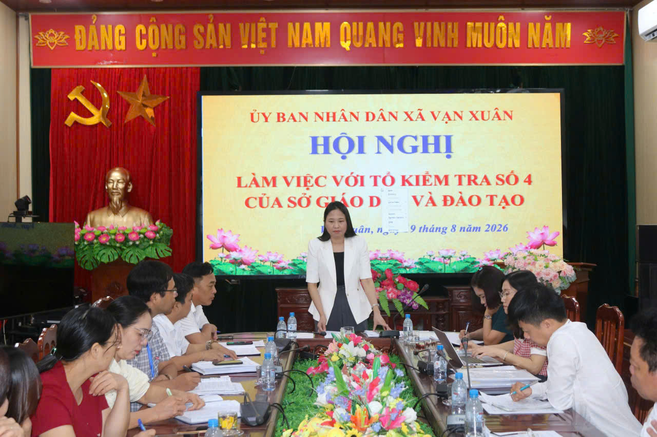 Tổ kiểm tra số 4 Sở Giáo dục và Đào tạo tỉnh Hưng Yên kiểm tra công tác sắp xếp các cơ sở giáo dục tại xã Vạn Xuân