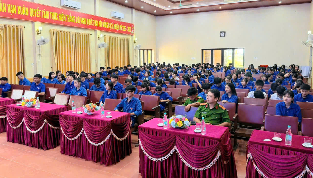 Đoàn thanh niên xã vạn xuân tổ chức hội nghị tổng kết chiến dịch thanh niên tình nguyện hè năm 2026