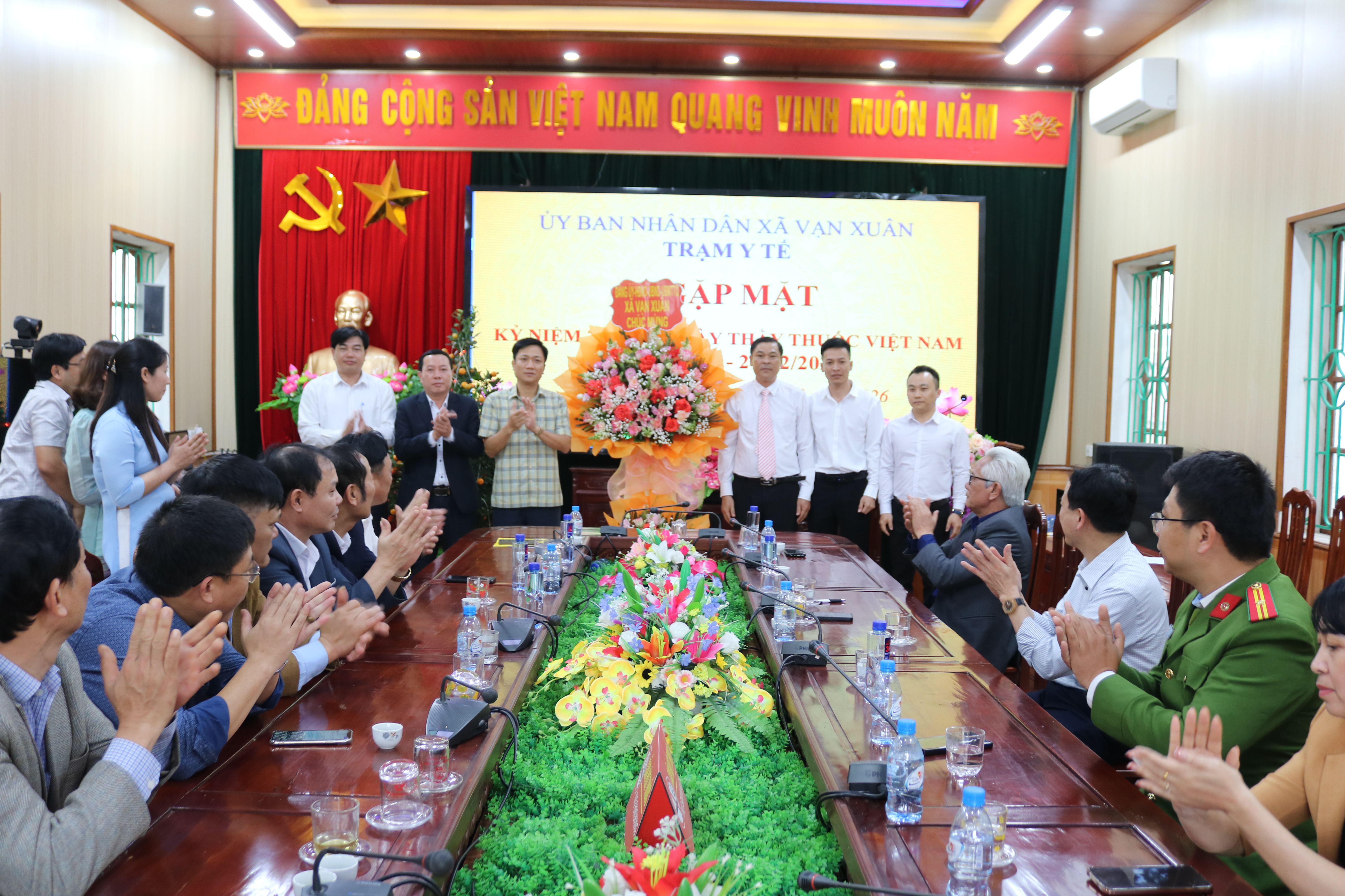Xã Vạn Xuân Gặp mặt kỷ niệm 71 năm Ngày Thầy thuốc Việt Nam (27/02/1955-27/02/2026)
