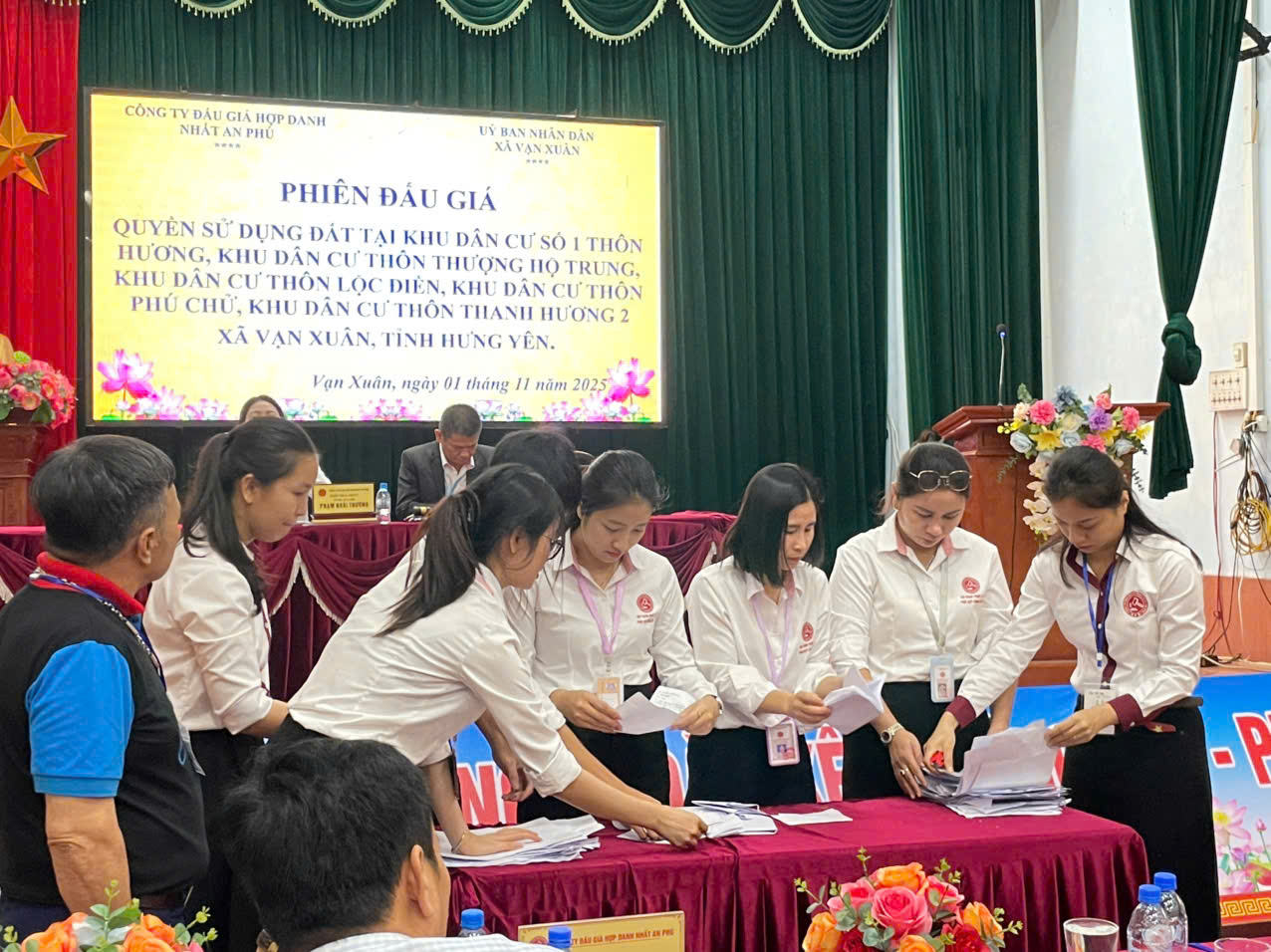 XÃ VẠN XUÂN ĐẤU GIÁ THÀNH CÔNG 27 LÔ ĐẤT: KHU DÂN CƯ SỐ 1 THÔN HƯƠNG, KHU DÂN CƯ THÔN THƯỢNG HỘ TRUNG, KHU DÂN CƯ THÔN LỘC ĐIỀN, KHU DÂN CƯ THÔN PHÚ CHỬ, KHU DÂN CƯ THÔN THANH HƯƠNG 2.